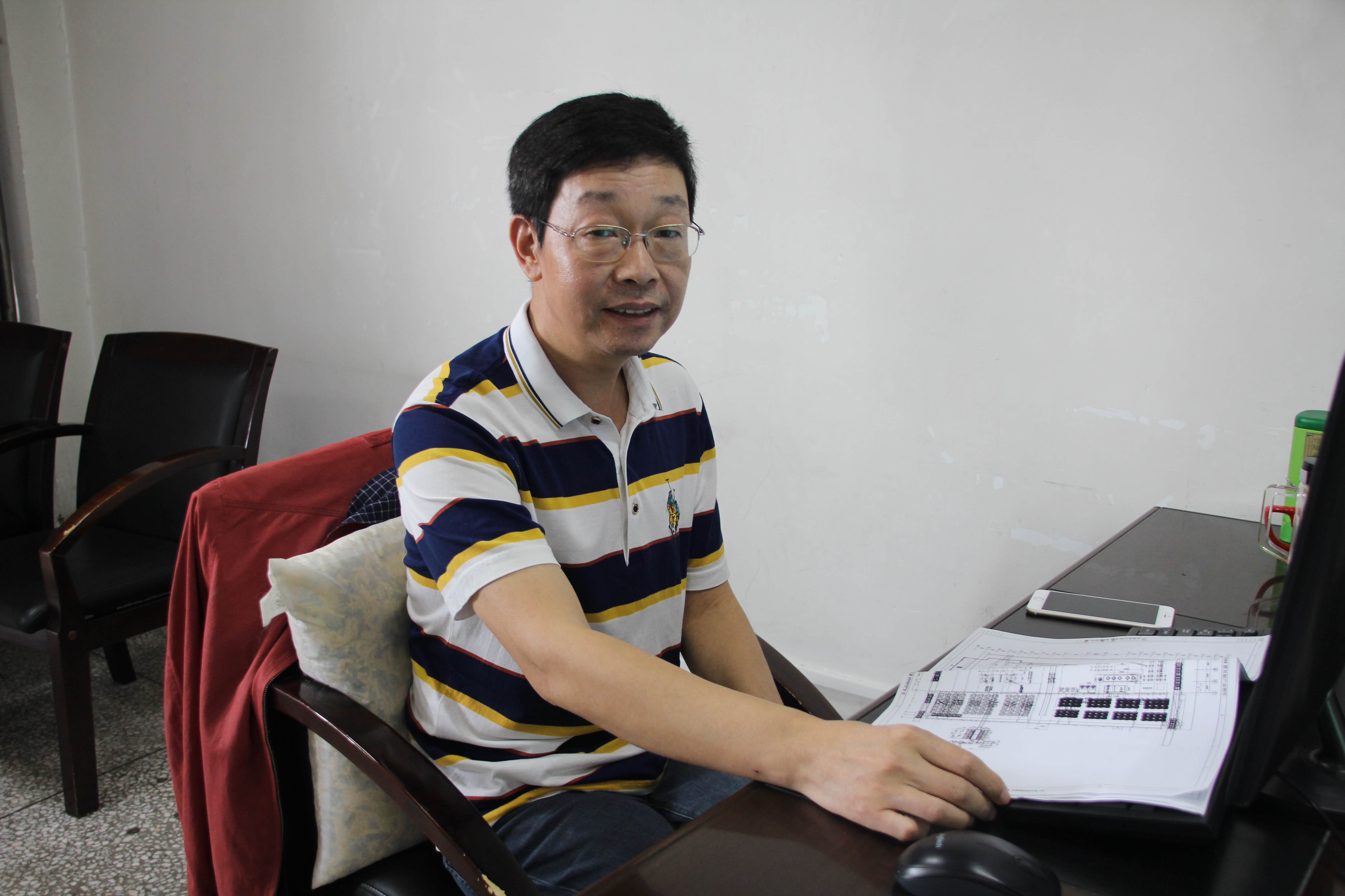 總設(shè)計(jì)師、高級工程師李清文